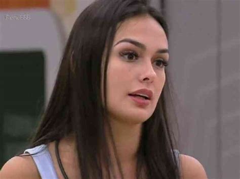 larissa santos buceta|BBB23 Larissa Santos pelada mostrou a buceta e pagou peitinho